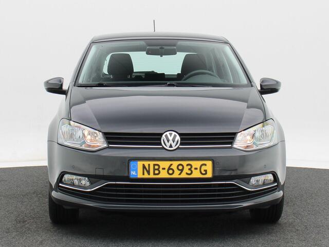Volkswagen POLO 1.2 TSi Automaat Comfortline | Cruise Control | Trekhaak | Carplay | Airco | Parkeersensoren