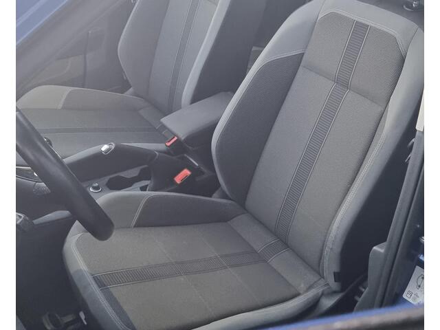 Volkswagen POLO 1.0 TSI Highline Business R 116PK | R-Line Pakket | Elektrisch Glazen Panorama-dak | Beats Audio | Navigatie | Parkeersensor Voor en Achter | Reef Blue Metallic | 2 Sleutels |