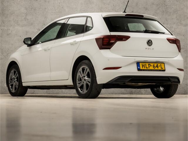 Volkswagen POLO 1.0 Sportline (VIRTUAL COCKPIT, APPLE CARPLAY, STOELVERWARMING, SPORTSTOELEN, CRUISE, LM VELGEN, PARKEERSENSOREN, NIEUWSTAAT)