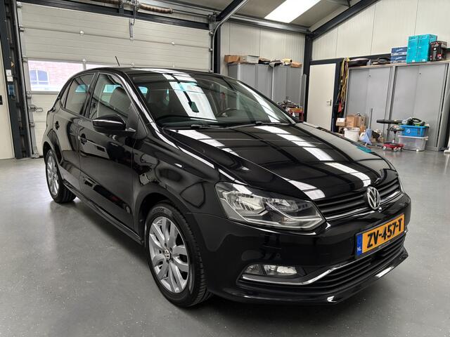 Volkswagen POLO 1.2 TSI Highline Automaat! | Cruise control | Start/stop systeem | Voorstoelen verwarmd