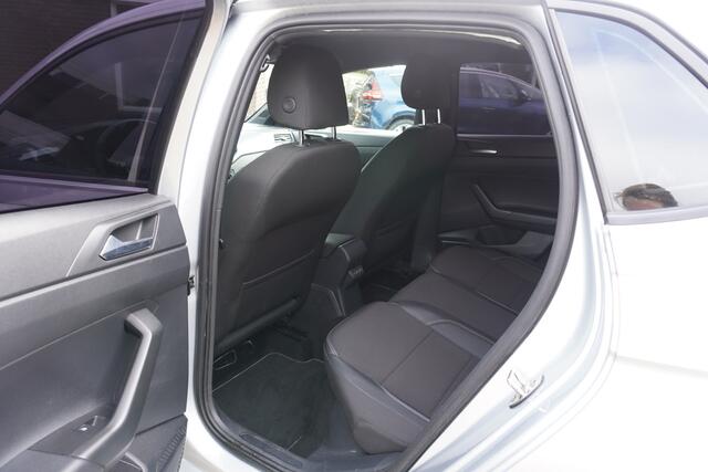 Volkswagen POLO 1.0 TSI Comfortline CARPLAY ZWARTE HEMEL ADDAPTIVE CRUISE