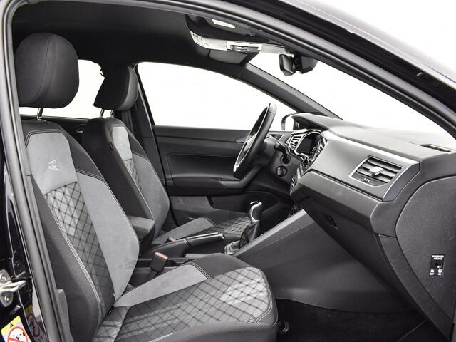Volkswagen POLO 1.0 TSI 95pk R-Line · Apple/Android Car Play · P-Sensoren · Navi · IQ.light · Stoelverwarming · 16'' Inch ·