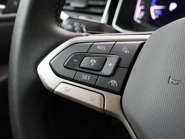 Volkswagen POLO 1.0 TSI 95pk DSG R-Line Edition | Panoramadak | 17 inch Bergamo | Achteruitrijcamera |