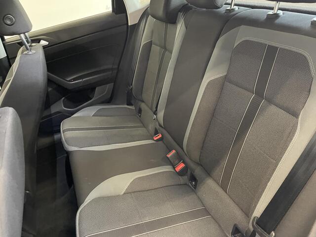 Volkswagen POLO 1.0 TSI Highline Navigatie Apple Carplay/Android Auto Adaptieve Cruise Control Lichtmetalen velgen Climate Control