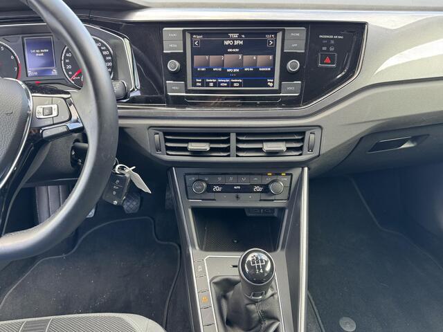 Volkswagen POLO 1.0 TSi Highline | Climatronic | Adaptive Cruise | LED Dagrijverlichting | Sportstoelen | 16 Inch | 25.309 Km!!