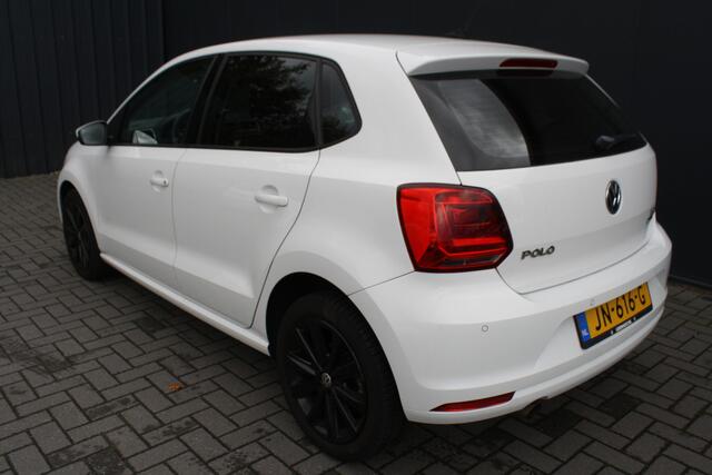 Volkswagen POLO 1.2 TSI Comfortline Connected Series - NAVIGATIE - PDC - CRUISE CONTROL