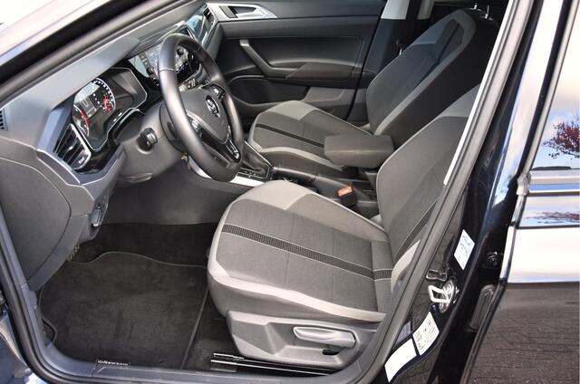 Volkswagen POLO 96 PK TSI DSG Pano ECC ACC stoelverw. Business edition