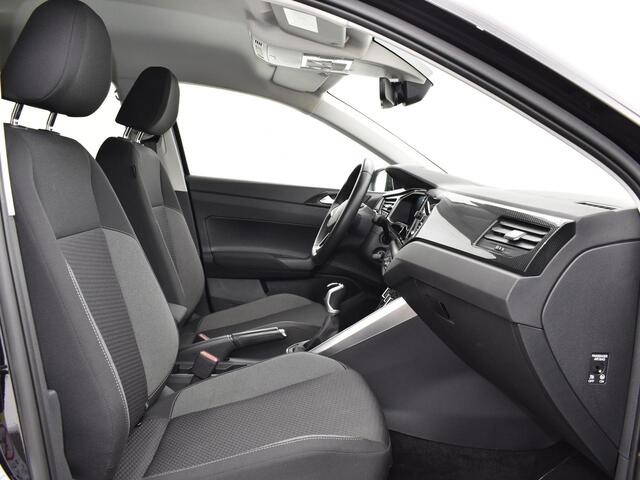 Volkswagen POLO 1.0 TSI Life · Apple/Android Car Play · Navigatie · Getint Glas · Draadloze Oplader · 15'' Inch · Garantie t/m 27-10-2027 of 100.000km