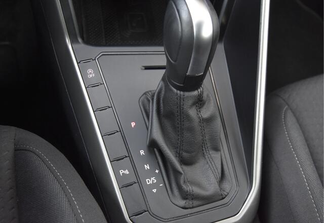 Volkswagen POLO 96 PK TSI R-Line Edition DSG PDC IQ drive 1e eigenaar NAP