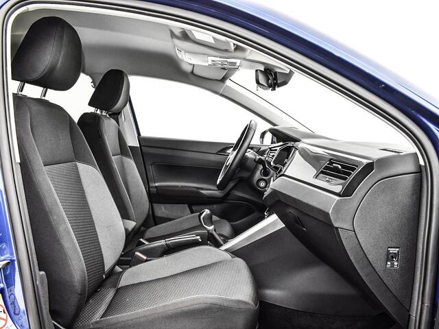 Volkswagen POLO 1.0 TSI 95pk Life · Apple/Android Car Play · P-Sensoren · Getint Glas · Airco · 15'' Inch · Garantie t/m 11-09-2027 of 100.000km