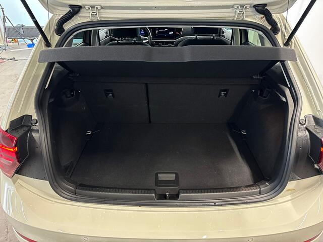 Volkswagen POLO 1.0 95pk TSI Life Edition Achteruitrijcamera (Rear View) | Parkeersensoren voor en achter | 'App-Connect' smartphone integratie