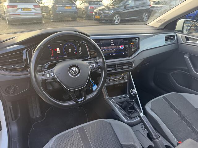 Volkswagen POLO 1.0 TSI Highline / Panoramadak / Virtual Cockpit / CarPlay / 17'' / LED Koplampen / Climate Control / ACC