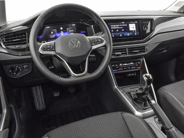 Volkswagen POLO Life Edition 1.0 TSI 95 pk 5 versn. Hand · Achteruitrijcamera · Parkeersensor achter · Velgen 'essex', 15 inch lichtmetaal ·