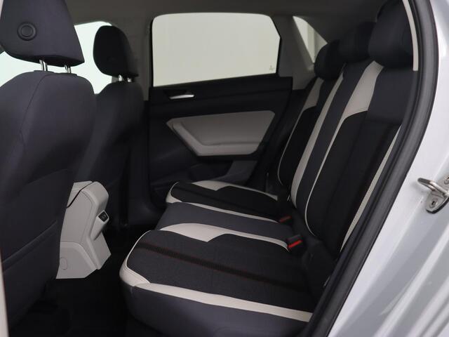 Volkswagen POLO 1.0 TSI Beats | Origineel NL | Virtual Cockpit | Carplay | Parkeerhulp | Adaptive cruise | Navigatie | Climate control | Beats Audio | Getint glas