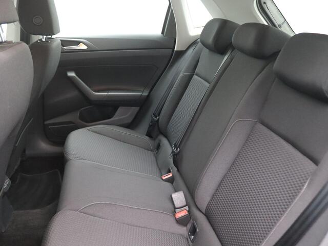 Volkswagen POLO 1.0 TSI Comfortline Business 95PK DSG Navi, Clima, PDC voor en achter, 16" LM Velgen, stoelverwarming