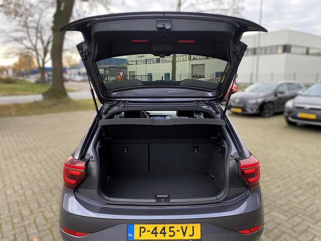 Volkswagen POLO 1.0 TSI R-Line Nw model/Panorama/MATRIX/Active Info