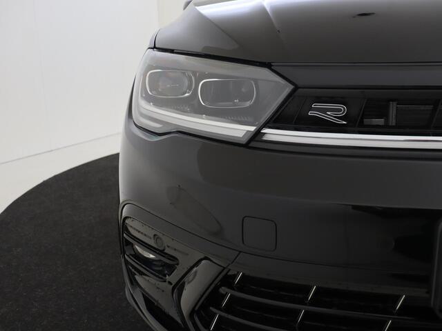 Volkswagen POLO 1.0 TSI R-Line Edition | Panoramadak | Stoelverwarming | LED matrix verlichting | Keyless | Achteruitrijcamera | Navigatie | Adaptieve Cruise control | Digital cockpit Pro |