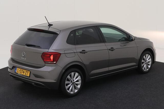 Volkswagen POLO 1.0 TSI Highline / AUTOMAAT/ PARK. SENSOREN/ CLIMA/ GETINT GLAS/ APP CONNECT/ 16" LMV