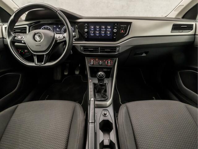Volkswagen POLO 1.0 TSI Sportline (APPLE CARPLAY, CRUISE, LM VELGEN, SPORTSTOELEN, START/STOP, BLUETOOTH, NIEUWSTAAT)