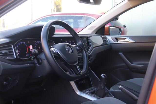 Volkswagen POLO 1.0 TSI Highline Camera, Carplay, Navigatie