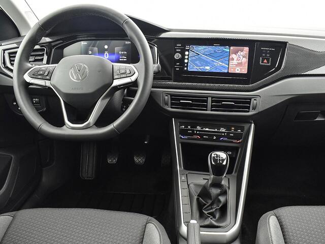 Volkswagen POLO Life Edition 1.0 70 kW / 95 pk 5 versn. Hand · Airconditioning automatisch, 2-zone (climatronic) · Velgen 'essex', 15 inch lichtmetaal · Prijs is incl. inruilbonus · MEGA Sale