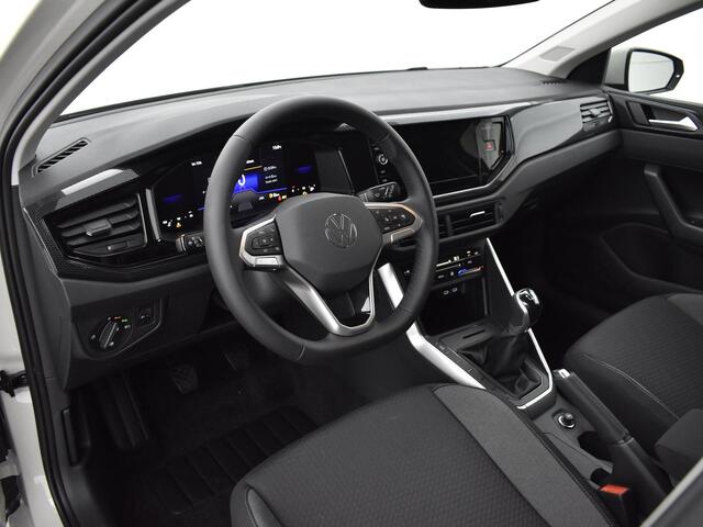 Volkswagen POLO Life Edition 1.0 TSI 95 pk 5 versn. Hand · Achteruitrijcamera ·