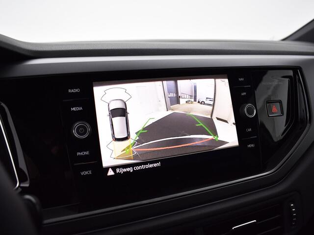 Volkswagen POLO R-Line Edition 1.0 TSI 95 PK 7 versn. DSG 7 Versn. DSG · Voorraad Actie · Prijs is inclusief EU 2000,- inruilpremie · Speciaal ingekocht