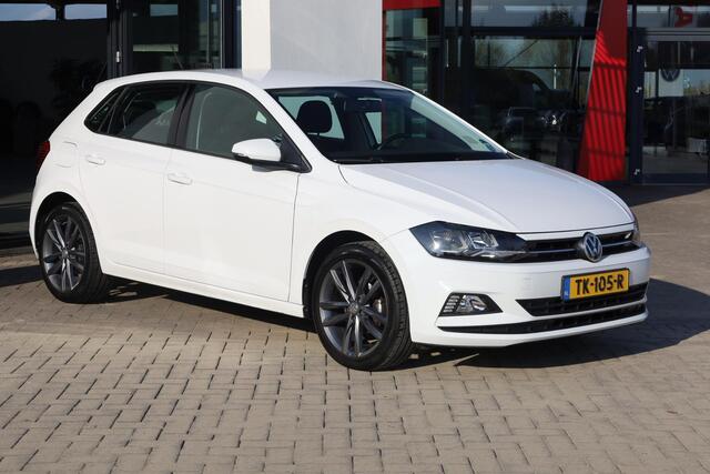 Volkswagen POLO 1.0 MPI Comfortline afneembare trekhaak, navigatie, 17" LMV Pamplona antraciet, door ons geleverd en dealer onderhouden, Executive pakket, Airco, lederen multifunctioneel stuurwiel, parkeersensoren