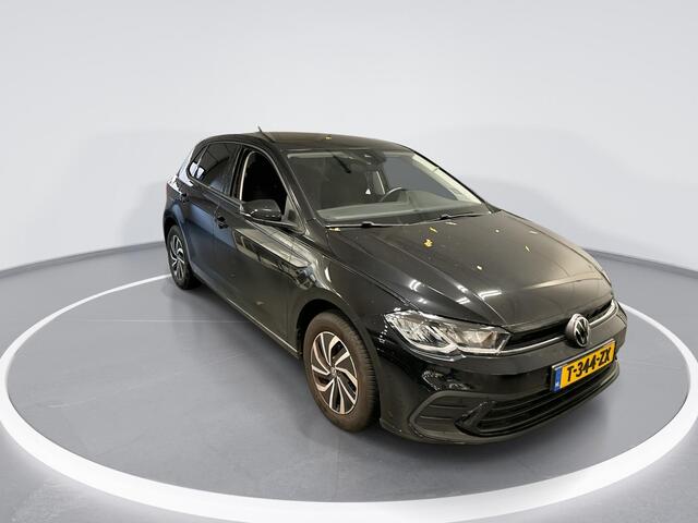 Volkswagen POLO 1.0 TSI 95pk DSG Life · Airco · Apple/Android Car Play · P-Sensoren · DAB · Getint Glas · 15'' Inch · Garantie t/m 27-10-2027 of 100.000km