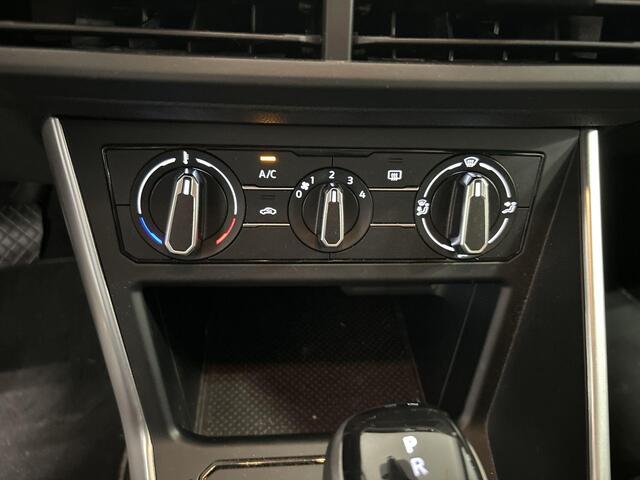 Volkswagen POLO 1.0 TSI 95pk DSG Life Business · Apple/Android Car Play · Airco · P-Sensoren · Getint Glas · 15'' Inch · Garantie t/m 27-10-2027 of 100.000km