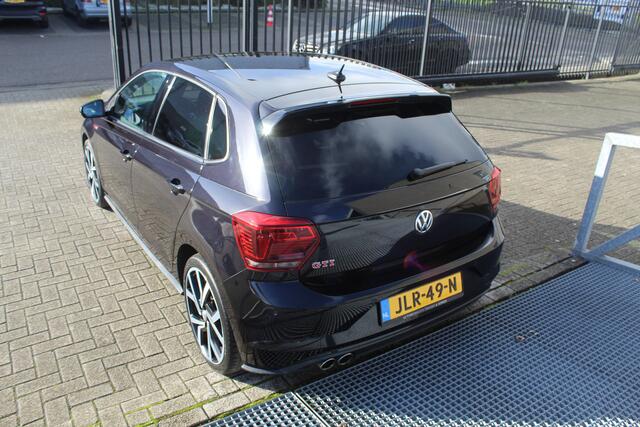 Volkswagen POLO 2.0 TSI GTI Automaat/Achteruitrijcamera/Parkeersensoren rondom/Beats audio/Digital dash/Apple car play/Navigatie/Adaptive cruise control/Climate control/Stoelverwarming/Inklapbare en verwarmbare buitenspiegels
