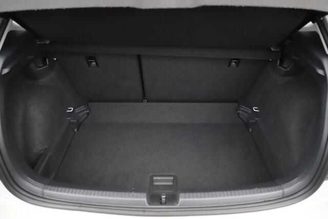 Volkswagen POLO 1.0 TSI Life 95PK 16 inch LMV Carplay Android Navigatie Parkeersensor Full LED Airco Adaptive Cruise