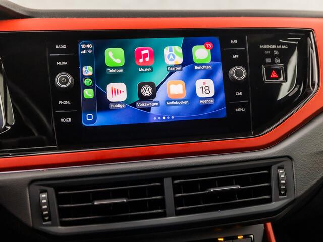 Volkswagen POLO 2.0 TSI GTI 200Pk Automaat (VIRTUAL COCKPIT, APPLE CARPLAY, GROOT NAVI, CAMERA, KEYLESS, CLIMATE, SPORTSTOELEN, LED KOPLAMPEN, ADAPTIVE CRUISE, NIEUWSTAAT)