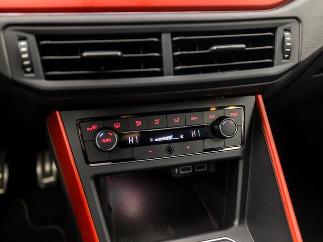 Volkswagen POLO 2.0 TSI GTI 200Pk Automaat (VIRTUAL COCKPIT, APPLE CARPLAY, GROOT NAVI, CAMERA, KEYLESS, CLIMATE, SPORTSTOELEN, LED KOPLAMPEN, ADAPTIVE CRUISE, NIEUWSTAAT)