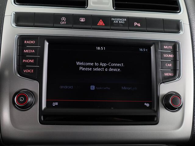 Volkswagen POLO 1.0 Bluemotion Edition 95 PK | Automaat (DSG) | Parkeersensoren | Cruise control