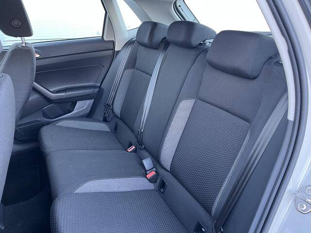 Volkswagen POLO 1.0 TSI Life / Apple Carplay/Android Auto / lichtmetalen velgen 15" / airco / file assistent /