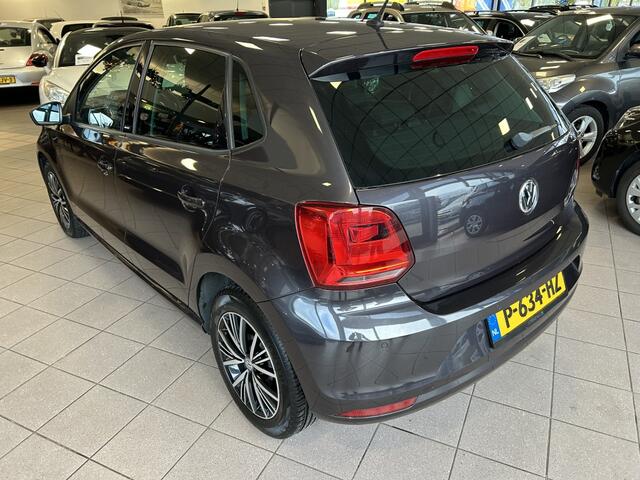 Volkswagen POLO 1.0 Comf. Con.Ser. NW Staat BJ 2016 !!!