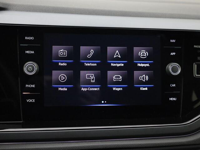 Volkswagen POLO 1.0TSI/95PK R-Line · Apple/Android Car Play · Lane assist · Parkeersensoren · Garantie tot 01-03-2028 of 100000km.