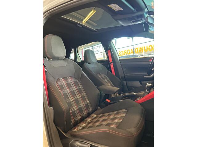 Volkswagen POLO 2.0 TSI GTI | Panoramadak | Digital dashboard | Adaptief onderstel | Achteruitrijcamera | Stoelverwarming | Climate control | Elek. inklapbare spiegels