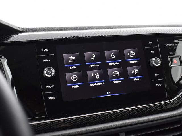 Volkswagen POLO 1.0 TSI 95pk Life · Apple/Android Car Play · Airco · Navigatie · P-Sensoren · Getint Glas · Verkeersbord Detectie · 15'' Inch · Garantie t/m 11-09-2027 of 100.000km