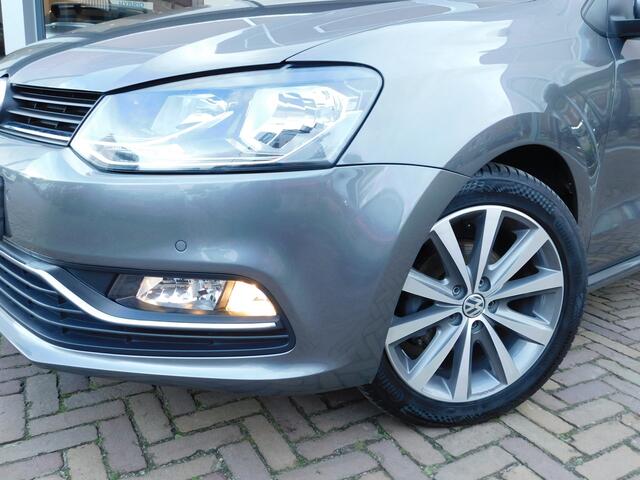 Volkswagen POLO 1.2 TSI Comfortline Automaat | PDC | LM-VELGEN