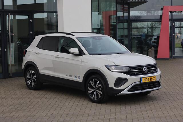 Volkswagen T-Cross 1.0 TSI Life Edition 95PK / 70kW, 17" 'Manila' LMV, LED koplampverlichting, Multimedia pakket (navigatie 'discover media', verkeerstekenherkenning, Apple Carplay / Android Auto, telefoon draadloos oplaadbaar), Comfort Pakket (parkeersensoren vóór en achte