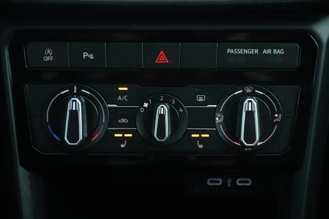 Volkswagen T-Cross 1.0 TSI Life Airco Stoelverwarming Parkeersensors Adaptive Cruise 16 inch LMV Radio Bluetooth | Carplay Android Mogelijkheid