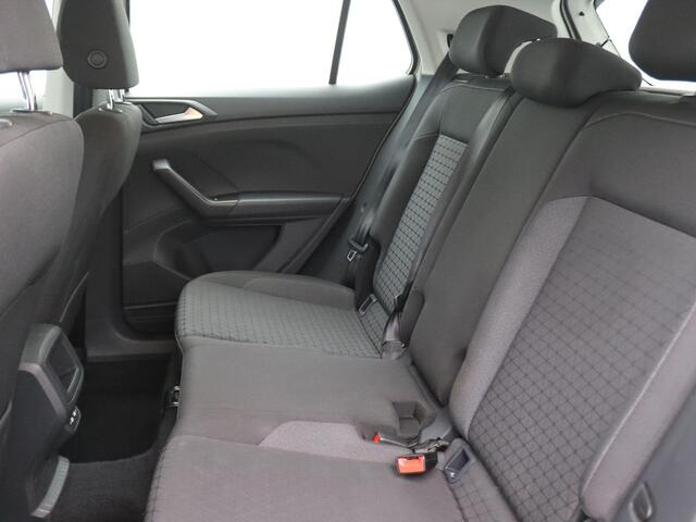 Volkswagen T-Cross 1.5 TSI Life 150PK DSG airco, apple carplay, parkeersensoren voor en achter, elektrisch inklapbare buitenspiegels, trekhaak, lichtmetalenvelgen