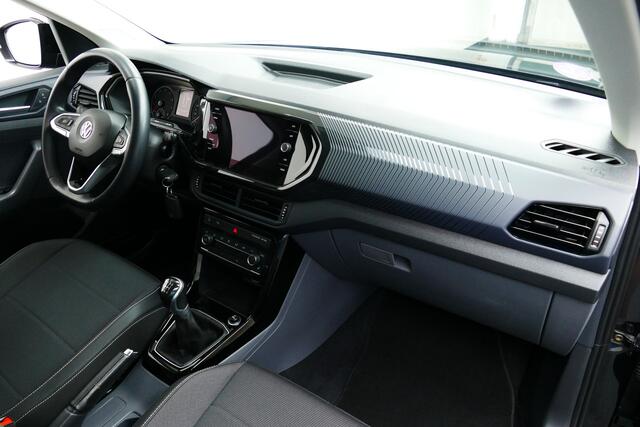Volkswagen T-Cross 1.0 TSI Style. Adaptief Cruise, Navi, Clima, StoelVerw, 17"LMV, PDC V+A