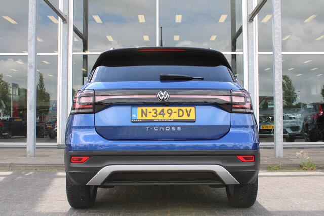 Volkswagen T-Cross TSI Life | Adapt. Cruise | Camera | Draadloze telefoonlader | DAB | Getint glas