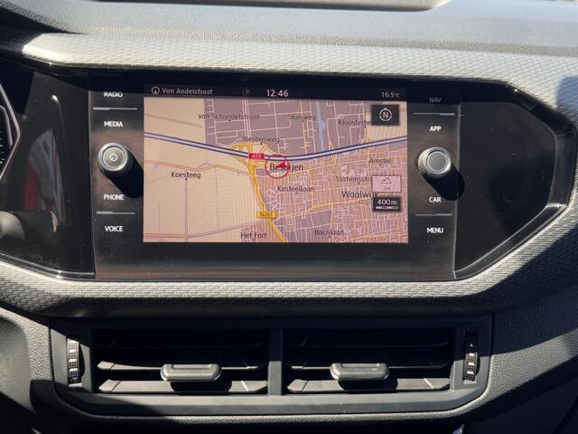 Volkswagen T-Cross 1.0 TSI AUT. R-LINE LED NAVI CARPLAY DIGITALE SCHERM AIRCO LMV P