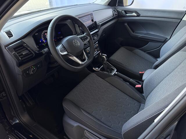 Volkswagen T-Cross T-CROSS 116PK 17''LMV DODE HOEK TREKHAAK CAMERA VIR.COCKPIT STOELVERW. ADAP.CRUISE LMV CARPLAY 2025 "Volkswagen rijden begint bij Topautos.nl - 75 topmodellen direct op voorraad!"