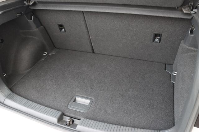 Volkswagen T-Cross 1.5 TSI Style Business R