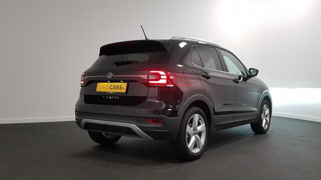 Volkswagen T-Cross 1.0 TSI 110pk DSG Style Navigatie Climate Control Dab Stoelverwarming Led Parkeer sensoren Extra Getint Glas